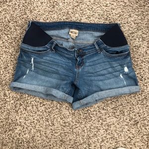 Maternity shorts